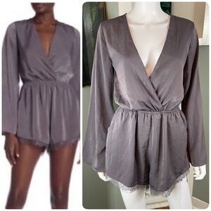 ILLA ILLA Bell sleeve small Gray Wrap Romper Playsuit